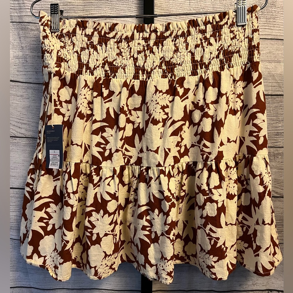 Universal Thread Skirt